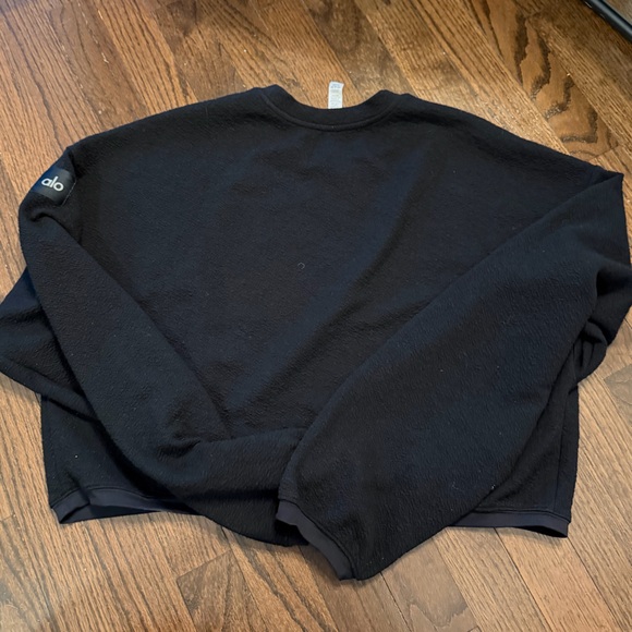 ALO Yoga Black Cropped Long Sleeve Top - Picture 5 of 5